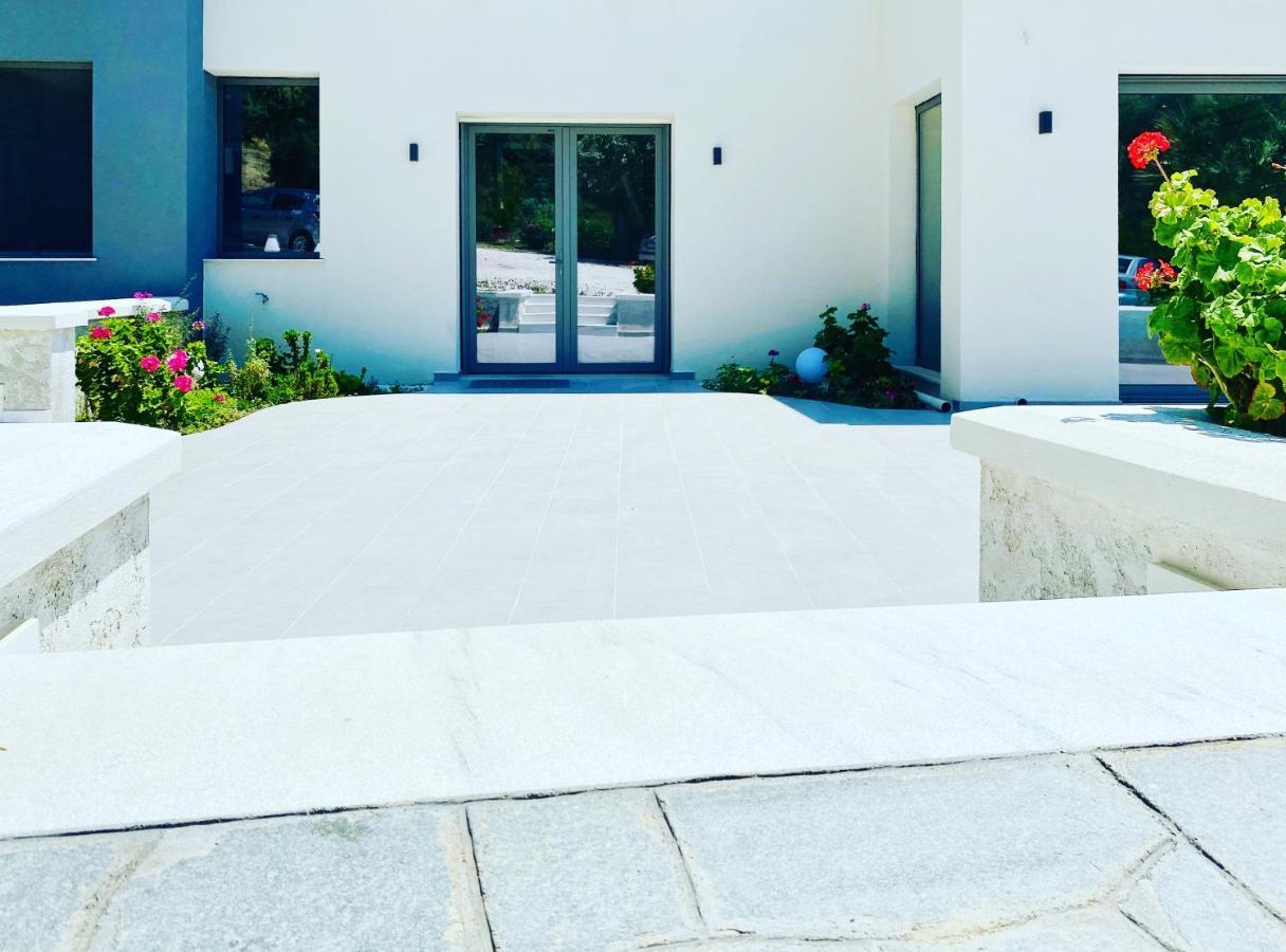 Alexandrina Apartment Mola Kalyva Ngoại thất bức ảnh