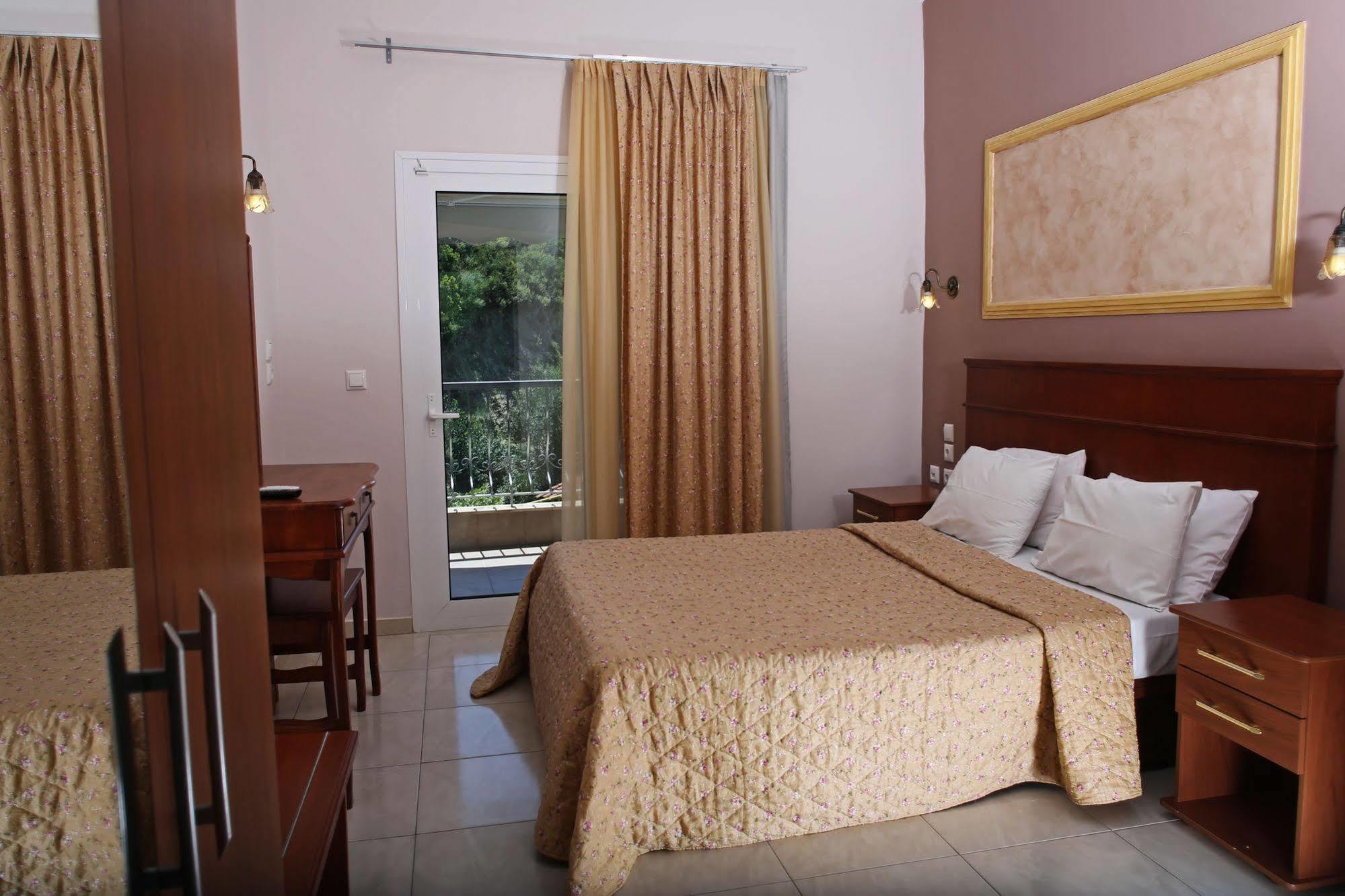 Alexandrina Apartment Mola Kalyva Ngoại thất bức ảnh